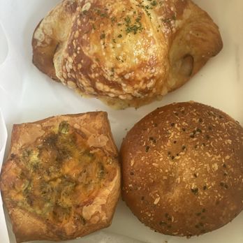 Paris Baguette - Broccoli and cheddar, curry croquette and ham and cheese. Should be taken and warmed up! - Bakeries Near Me - Honolulu, Hawaii Paris Baguette - Broccoli and cheddar, curry croquette and ham and cheese. Should be taken and warmed up! - Bakeries Near Me - Honolulu, Hawaii