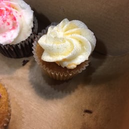 So sweet! Mini cupcake So sweet! Mini cupcake