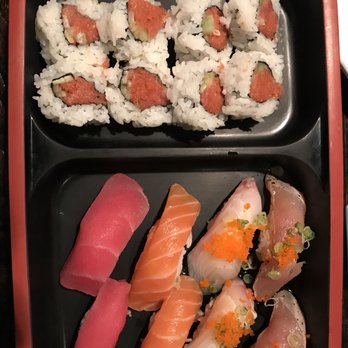 SUSHIRAW - 8pc sushi with spicy tuna roll lunch combo (15.99) - Japanese Near Me - Granada Hills, California SUSHIRAW - 8pc sushi with spicy tuna roll lunch combo (15.99) - Japanese Near Me - Granada Hills, California