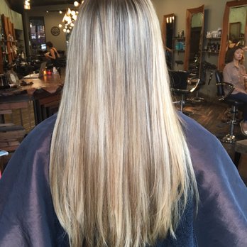 Mane Salon - Hair Salons Near Me - Chicago, Illinois
