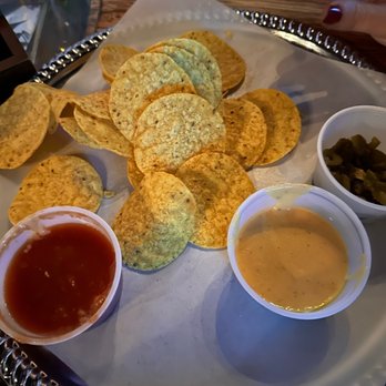 Golden Nugget - Nachos - Cocktail Bars Near Me - Louisville, Kentucky