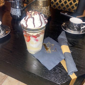 Vale lounge - Nutella salad - Hookah Bars Near Me - Los Angeles, California