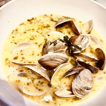 The Oyster Bar - linguine with clam sauce - Bars Near Me - Las Vegas, Nevada