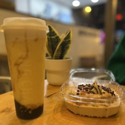 Feng Cha Austin - Mango Breeze and Tiramisu Treasure