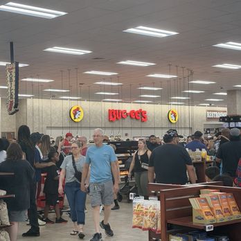 Buc-ee’s - Inside - Gas Stations Near Me - Goodyear, Arizona