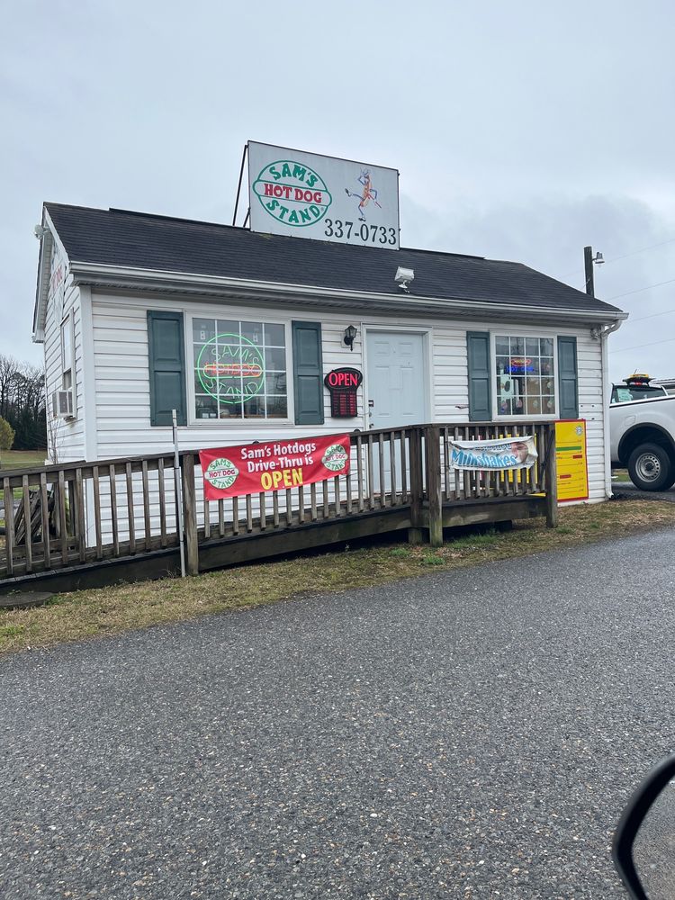 SAM’S HOT DOG Updated September 2024 36 Photos 2347 Stuarts Draft