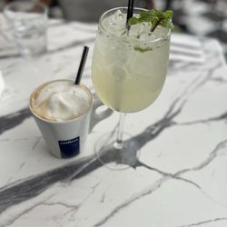 Zucchero Cafe - Lychee mojito and latte
