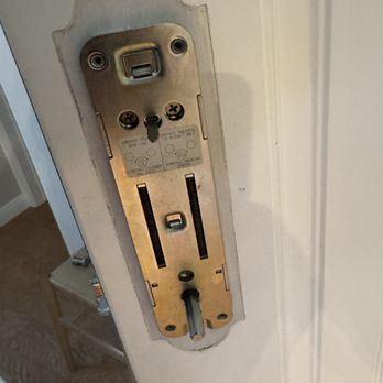 SOS Locksmith Services - Keys & Locksmiths Near Me - Sun Valley , California SOS Locksmith Services - Keys & Locksmiths Near Me - Sun Valley , California