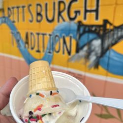Della’s Frozen Custard - Vanilla ice cream with sprinkles