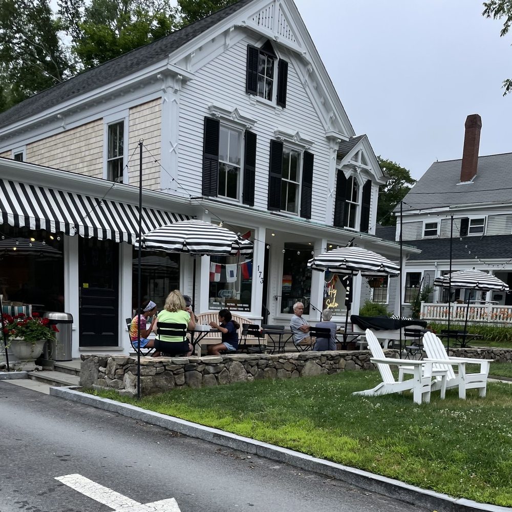 Lighthouse Keeper's Pantry - Outside seating - Specialty Food Near Me - Yarmouth, Massachusetts Lighthouse Keeper's Pantry - Outside seating - Specialty Food Near Me - Yarmouth, Massachusetts