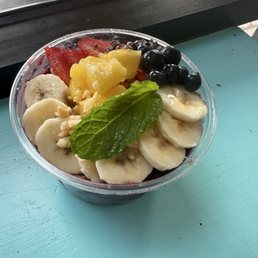 Signature Acai Bowl Signature Acai Bowl