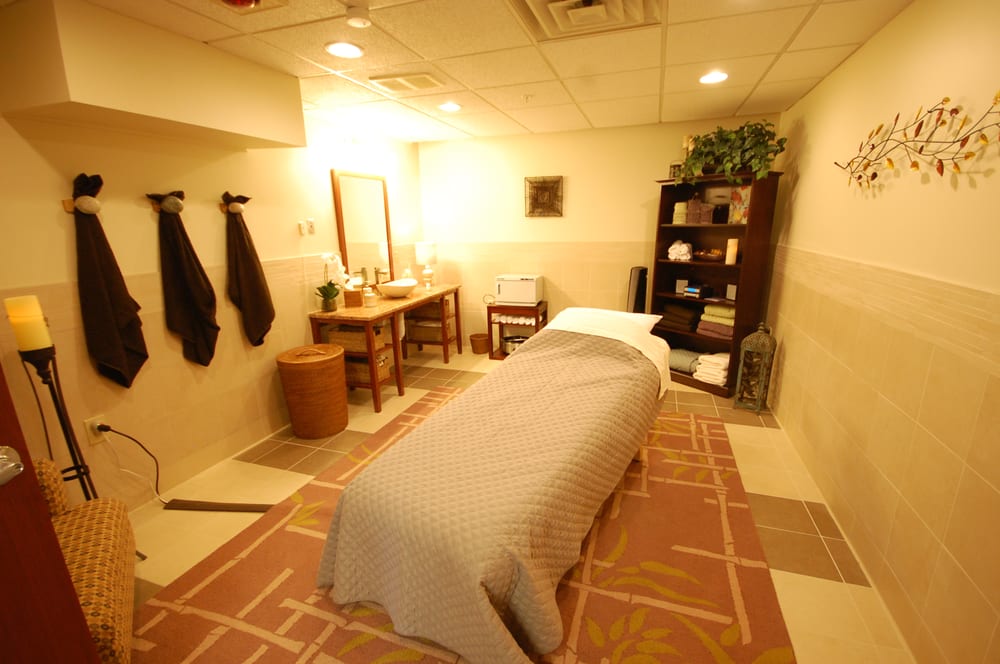 PICKERING MANOR Updated September 2024 226 N Lincoln Ave, Newtown