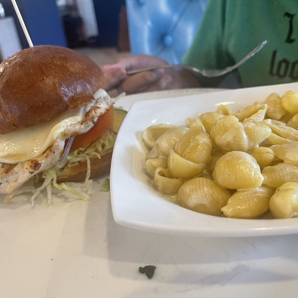 The League Kitchen & Tavern - Grilled cheese with a side of Mac & cheese - American Near Me - Bee Cave, Texas The League Kitchen & Tavern - Grilled cheese with a side of Mac & cheese - American Near Me - Bee Cave, Texas