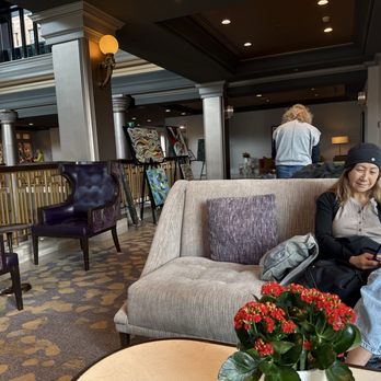 Fairmont Empress - Seating area in upper lobby. - Hotels Near Me - Victoria, British Columbia
