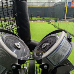 Diamond Training & Development - Pitching machine
