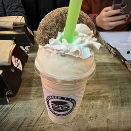 Apple cider donut shake Apple cider donut shake