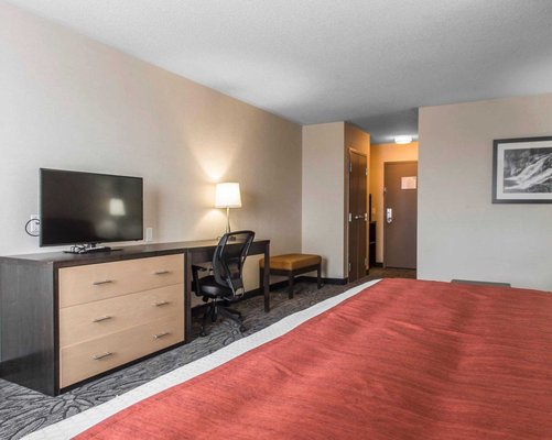 Quality Inn Suites 22 Photos Hotels 1530 Robinson Court
