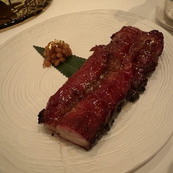 Spring Moon - 果木煙燻 匈牙利鬈毛豬叉燒 - Cantonese Near Me - Hong Kong, HK