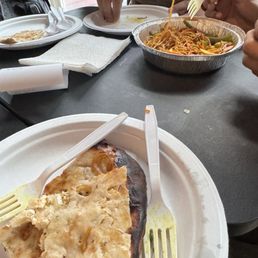 Paneer kulcha and veg chowmein