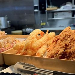 Maruichi UDON - Tempura selections