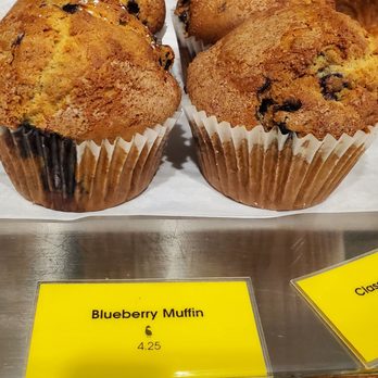 Cafe Patoro - Blueberry muffin 2/18/2022 - Bakeries Near Me - New York, New York