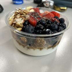 Mixed berry Greek yogurt