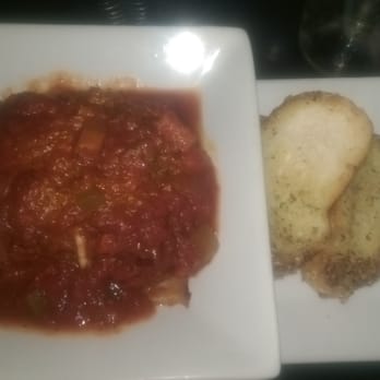 VSPOT - Lasagna with garlic bread - Vegan Near Me - Brooklyn, New York VSPOT - Lasagna with garlic bread - Vegan Near Me - Brooklyn, New York