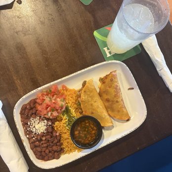 The Hub Baja Grill - Birria tacos - Seafood Near Me - Sarasota, Florida The Hub Baja Grill - Birria tacos - Seafood Near Me - Sarasota, Florida