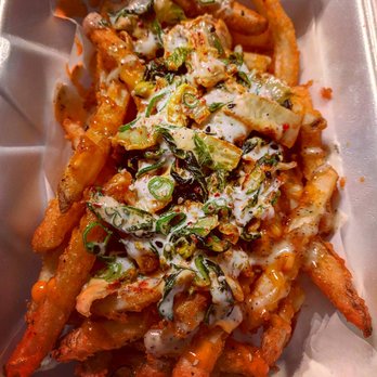 En Hakkore 2.0 - Kimchi Fries // seasoned Fries with Kimchi, green onions Chili mayo and onion maple cream sauce - Asian Fusion Near Me - Chicago, Illinois En Hakkore 2.0 - Kimchi Fries // seasoned Fries with Kimchi, green onions Chili mayo and onion maple cream sauce - Asian Fusion Near Me - Chicago, Illinois