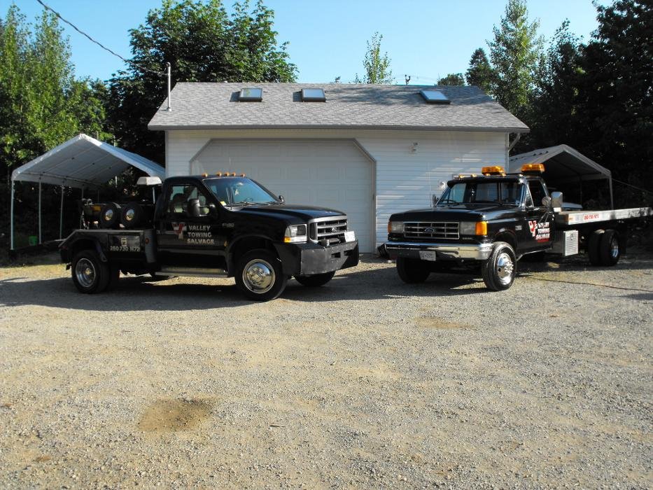 VALLEY TOWING AND SALVAGE Updated September 2024 16 Photos Port