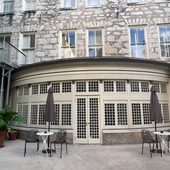 Menger Hotel - Courtyard area - Venues & Event Spaces Near Me - San Antonio, Texas Menger Hotel - Courtyard area - Venues & Event Spaces Near Me - San Antonio, Texas