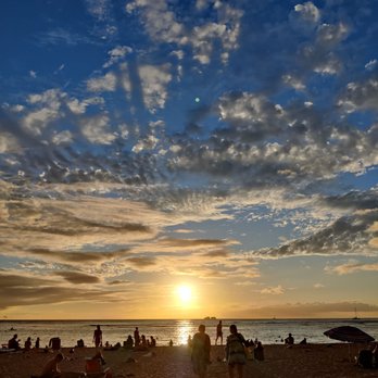 Kaimana Beach - 11-17-20 @ 5:30pm - Beaches Near Me - Honolulu, Hawaii Kaimana Beach - 11-17-20 @ 5:30pm - Beaches Near Me - Honolulu, Hawaii