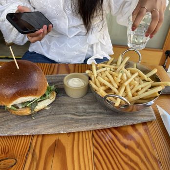 Alder & Sage - Bistro burger - Breakfast & Brunch Near Me - Long Beach, California Alder & Sage - Bistro burger - Breakfast & Brunch Near Me - Long Beach, California