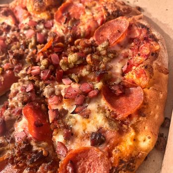 Aviator Pizza & Drafthouse - All the meats - Beer Bar Near Me - Austin, Texas