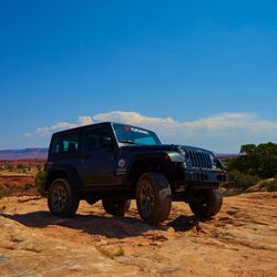 Canyonlands Jeep and Car Rentals - Colorado River Overlook