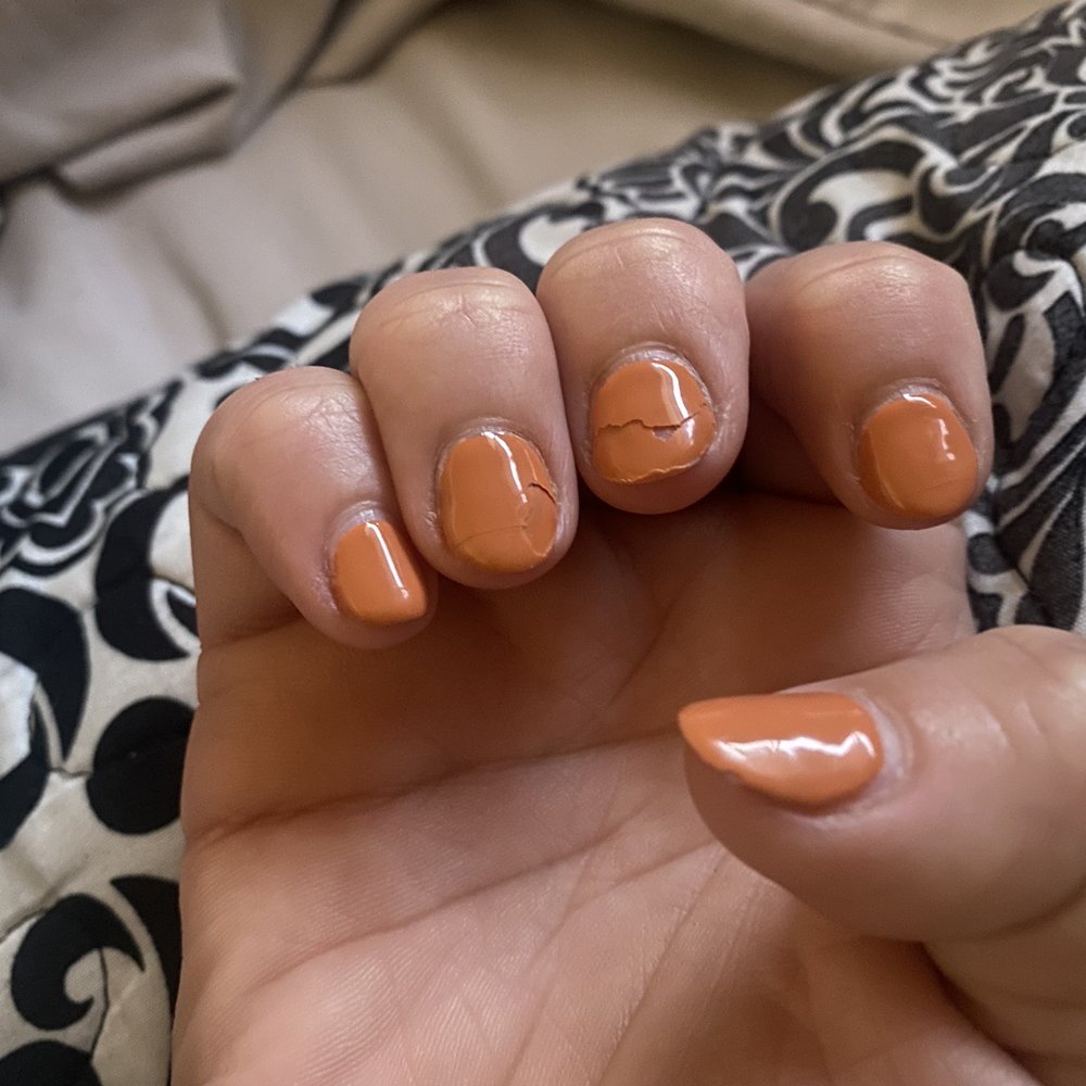 Vibe Nail Bar - Broken gel...started cracking the very next day - Nail Salons Near Me - Burbank, California Vibe Nail Bar - Broken gel...started cracking the very next day - Nail Salons Near Me - Burbank, California