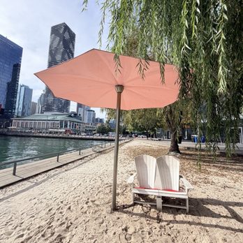 Sugar Beach - Beaches Near Me - Toronto, Ontario Sugar Beach - Beaches Near Me - Toronto, Ontario