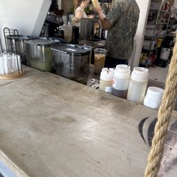 The drinks sitting it's been like two minutes now The drinks sitting it's been like two minutes now