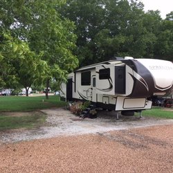 Pecan Acres Rv Park - Beautiful Park with lots of pecan trees