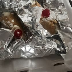 Page’s Pizza - Cannoli