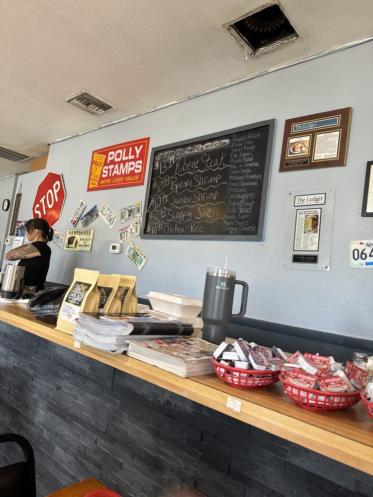 Cozy Oaks Restaurant