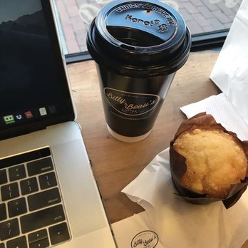 Bitty & Beau’s Coffee - Lemon cranberry muffin - Coffee & Tea Near Me - Savannah, Georgia