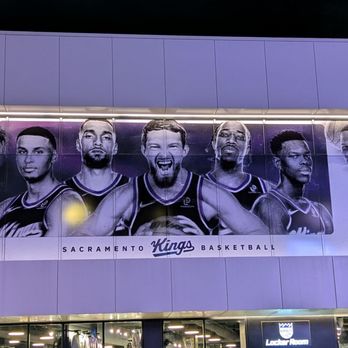 Golden 1 Center - Neat mural above store in surrounding area - Stadiums & Arenas Near Me - Sacramento, California Golden 1 Center - Neat mural above store in surrounding area - Stadiums & Arenas Near Me - Sacramento, California