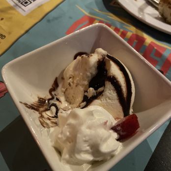 3 Brasseurs - Kids dessert - vanilla scoop with chocolate sauce, whipped cream and strawberry - Pubs Near Me - Montreal, Quebec 3 Brasseurs - Kids dessert - vanilla scoop with chocolate sauce, whipped cream and strawberry - Pubs Near Me - Montreal, Quebec