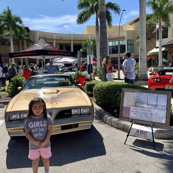 MERCATO - Updated July 2025 - 139 Photos & 38 Reviews - 9110 Strada Pl