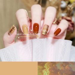 Vogue Nails And Spa - Check