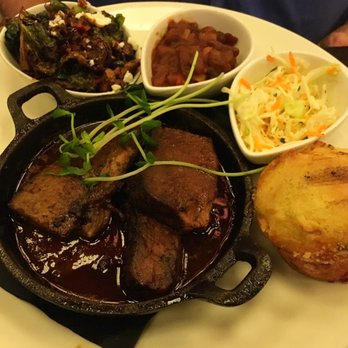 Amsterdam Barrel House - Brisket dinner - Breweries Near Me - Toronto, Ontario Amsterdam Barrel House - Brisket dinner - Breweries Near Me - Toronto, Ontario