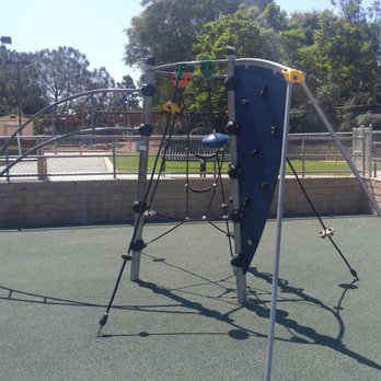 Oak Crest Park - Playground - Parks Near Me - Encinitas, California