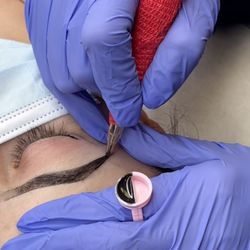 Tattoo brows