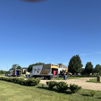 Mona Lisa Moving - Movers Near Me - McKinney, Texas Mona Lisa Moving - Movers Near Me - McKinney, Texas